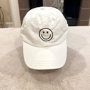 WHITE SMILEY HAT.